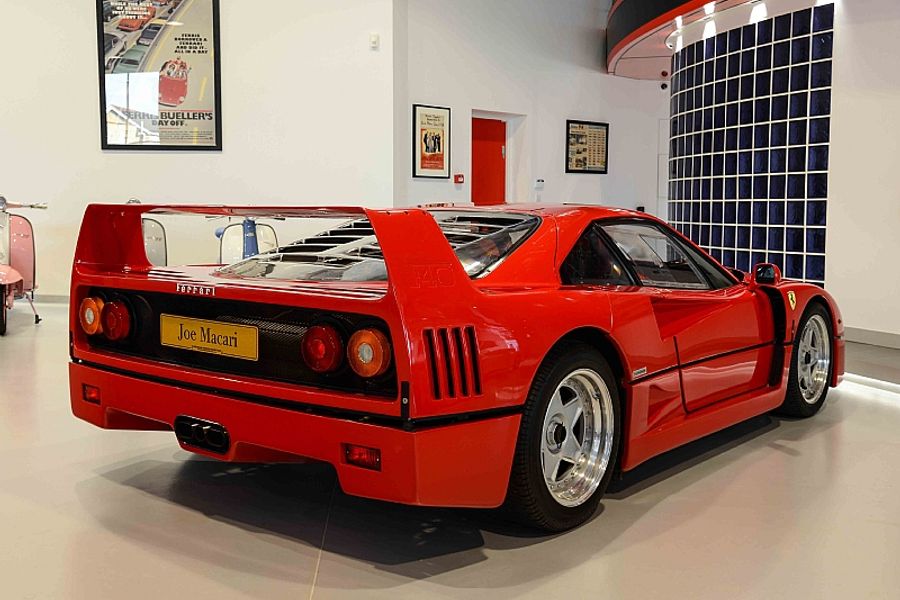 1987 Ferrari F40