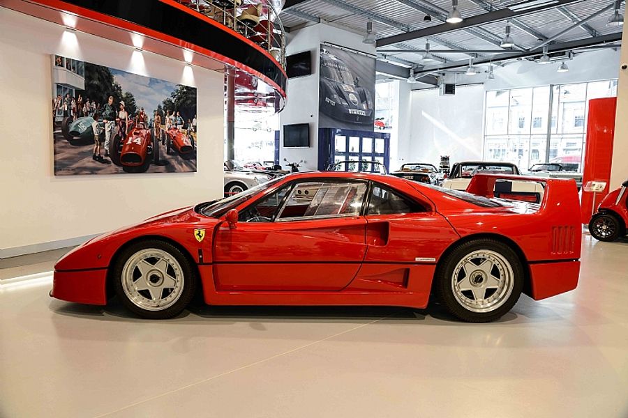 1987 Ferrari F40