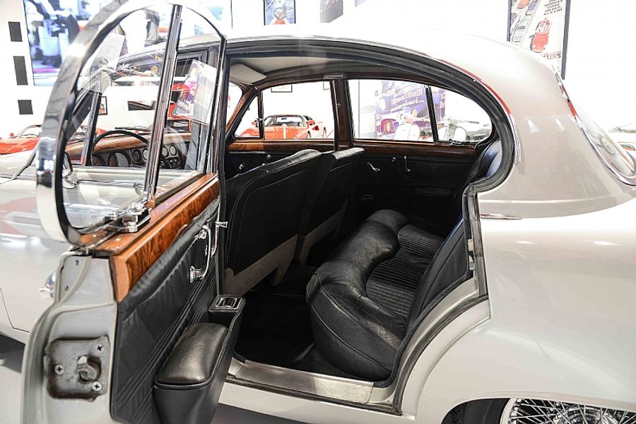 1964 Jaguar S-Type 3.8 Saloon
