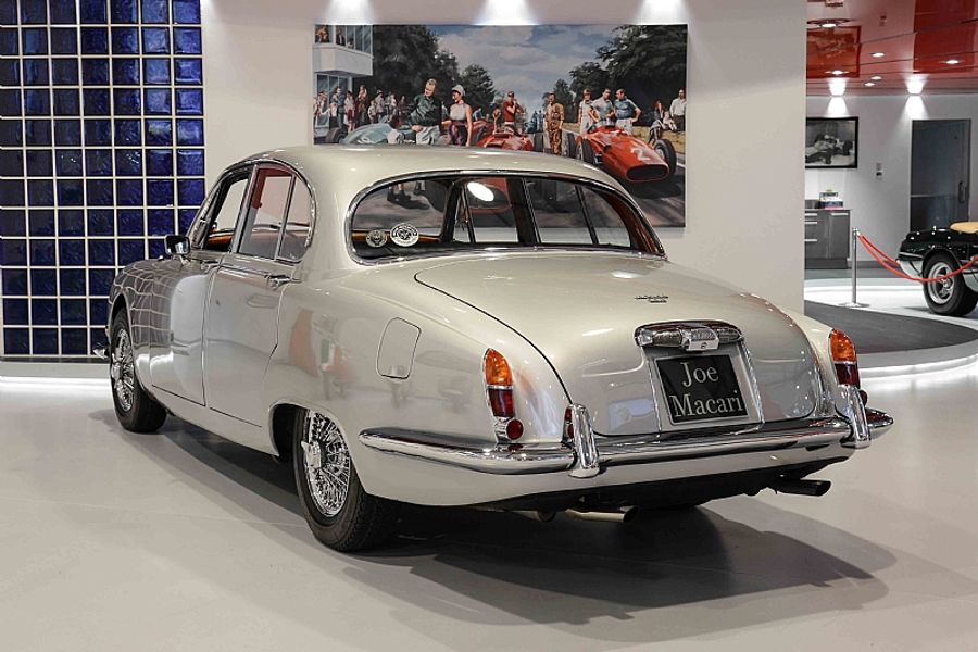 1964 Jaguar S-Type 3.8 Saloon