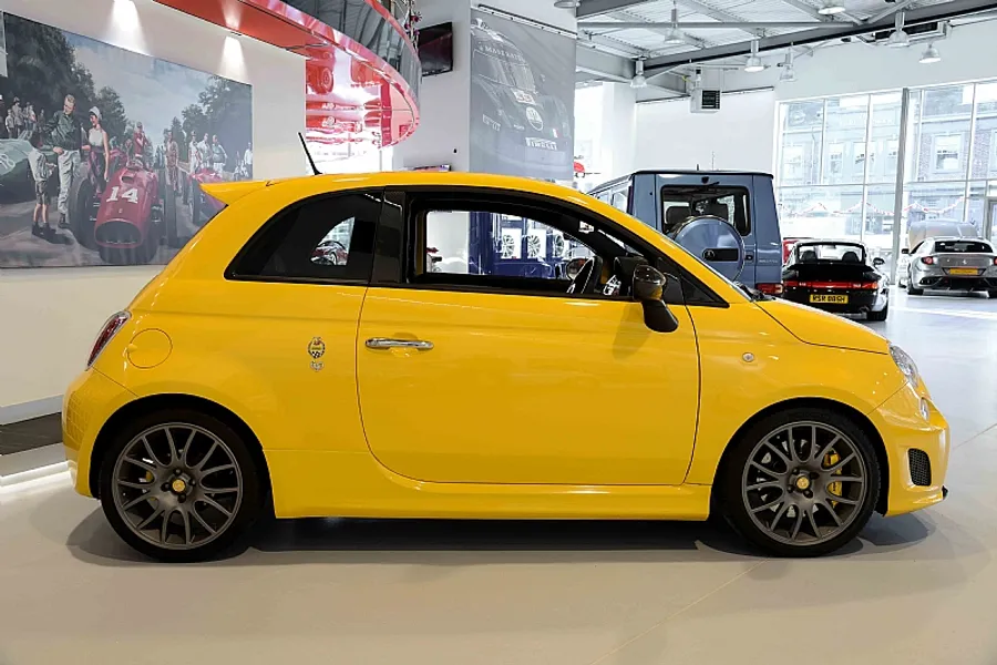 2011 Abarth Fiat  695 Tributo