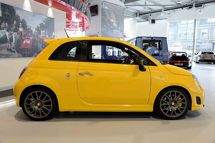 2011 Abarth Fiat  695 Tributo