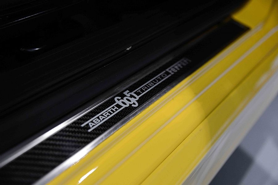 2011 Abarth Fiat  695 Tributo