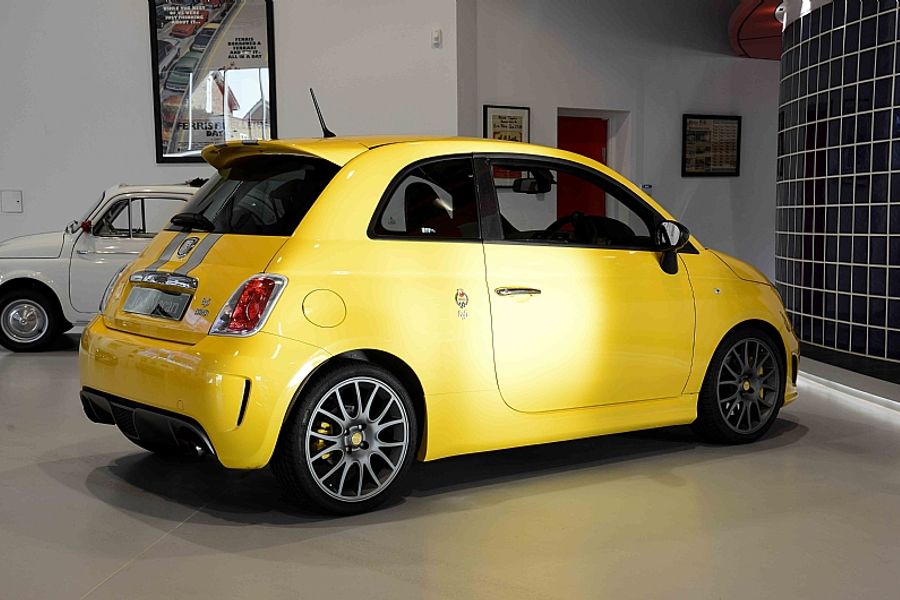 2011 Abarth Fiat  695 Tributo