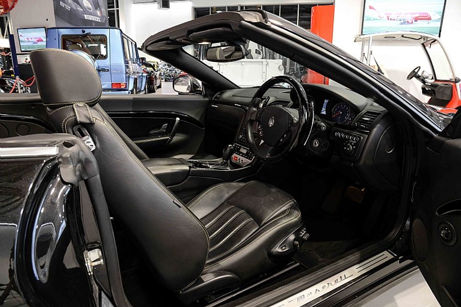 2010 Maserati GranCabrio