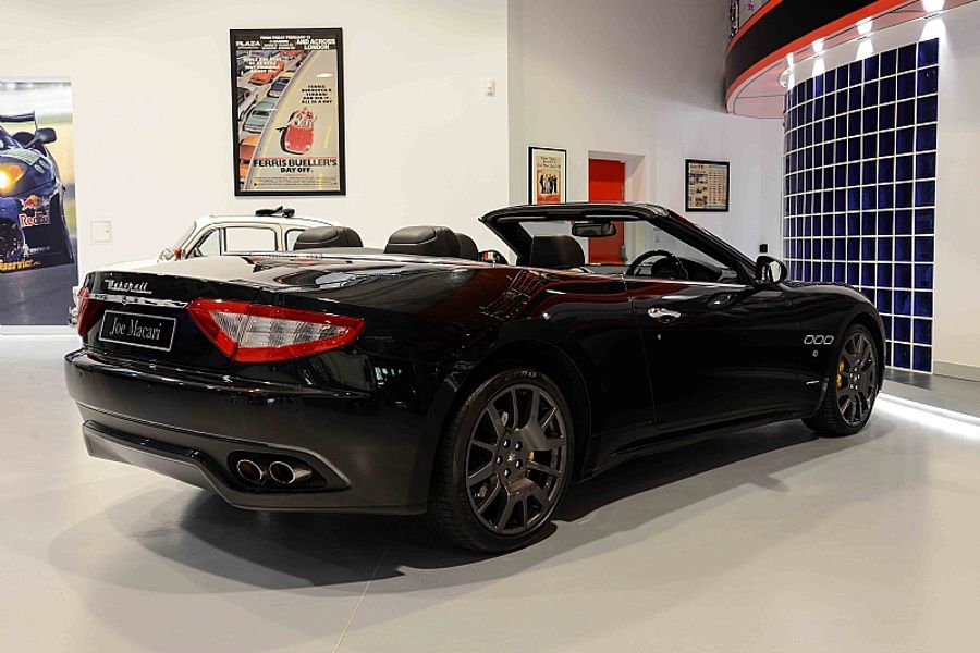 2010 Maserati GranCabrio