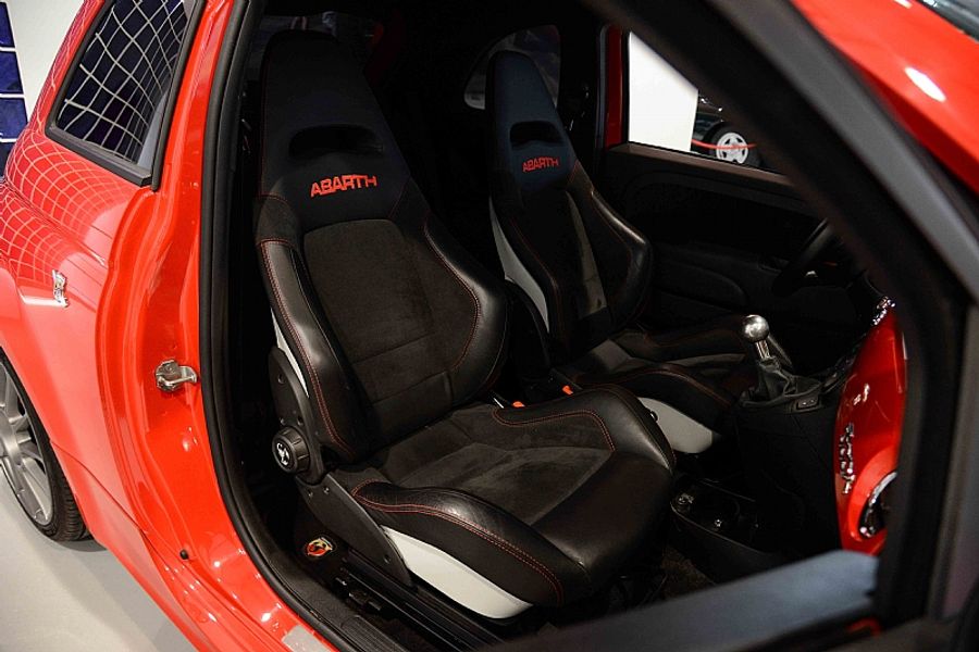2009 Ferrari Fiat 500 Abarth  Dealers Edition