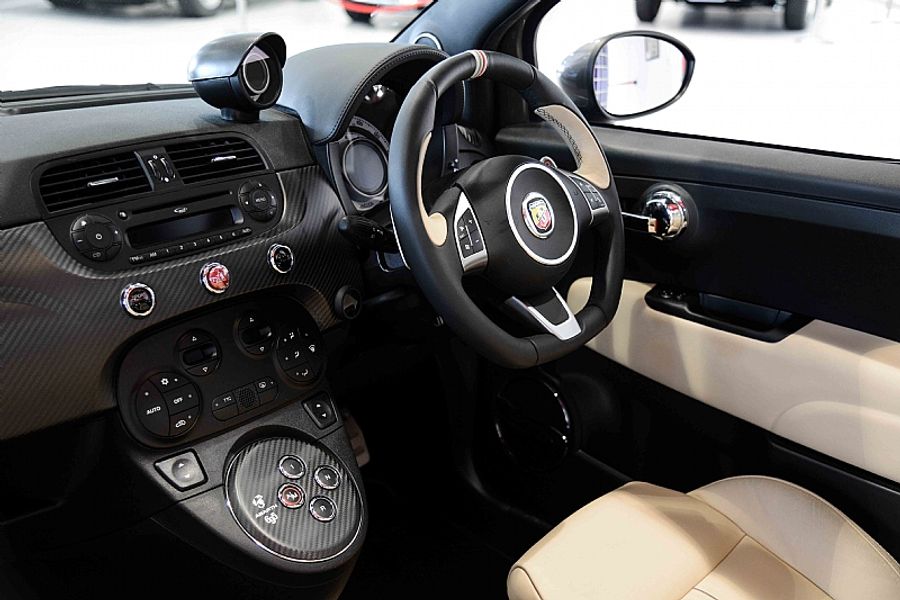 2014 Abarth Fiat 500C  Maserati Dealers Edition