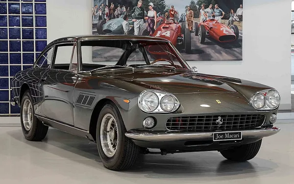 1965 Ferrari 330 GT 2+2 Mk 1