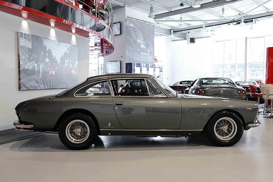 1965 Ferrari 330 GT 2+2 Mk 1