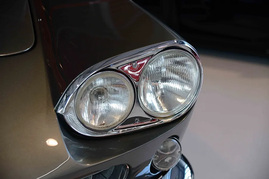 1965 Ferrari 330 GT 2+2 Mk 1