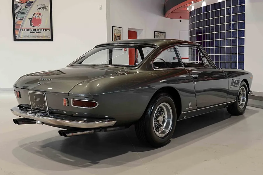 1965 Ferrari 330 GT 2+2 Mk 1