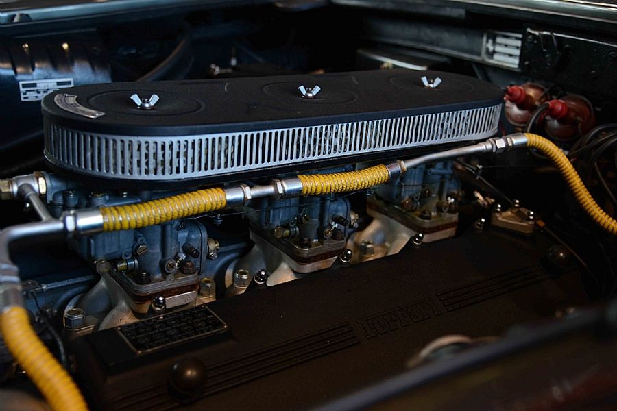 1965 Ferrari 330 GT 2+2 Mk 1