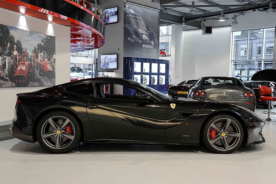 2013 Ferrari F12 LHD