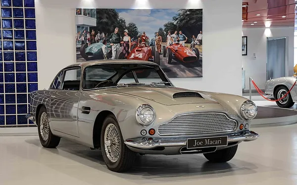 1961 Aston Martin DB4