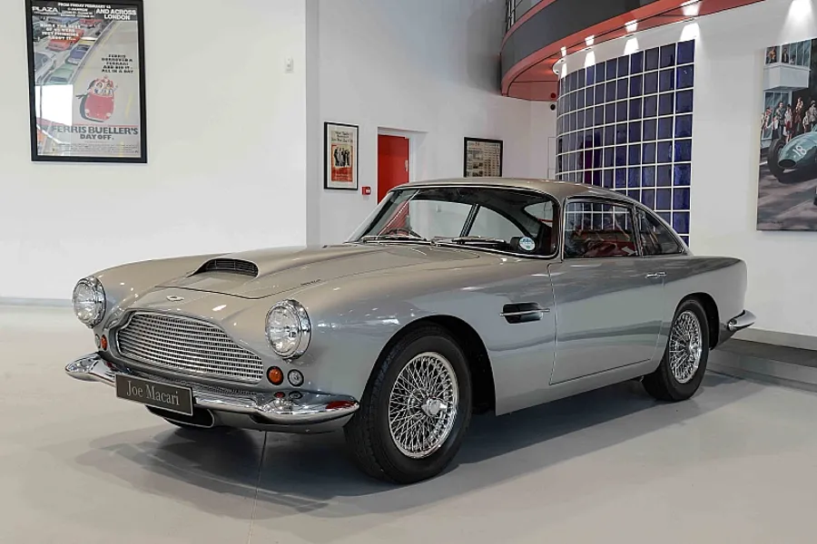 1961 Aston Martin DB4