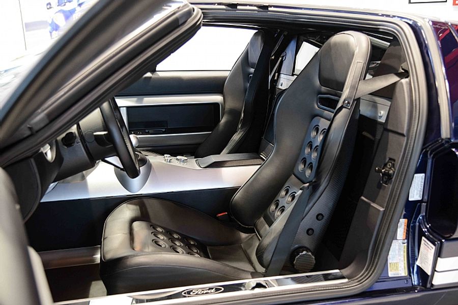 2005 Ford GT