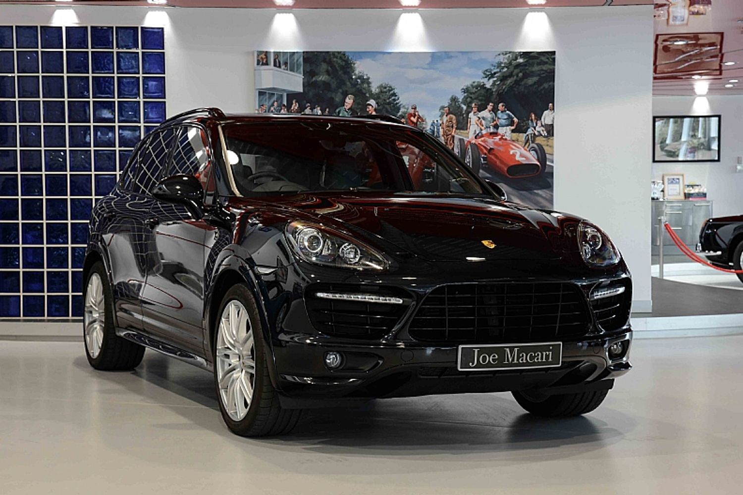 2013 Porsche Cayenne GTS