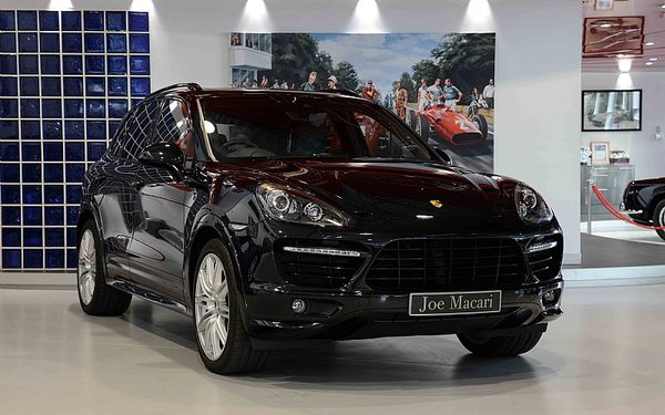 2013 Porsche Cayenne GTS
