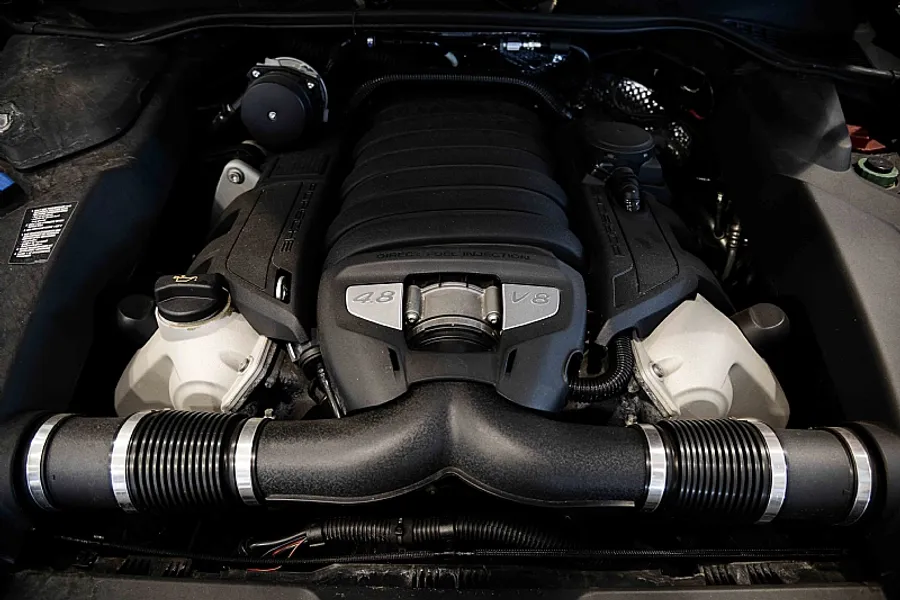 2013 Porsche Cayenne GTS