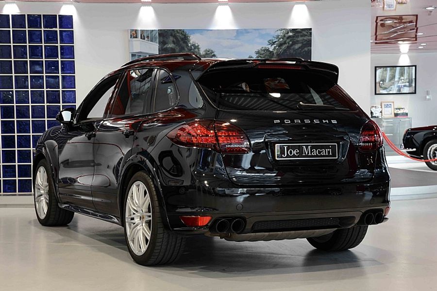2013 Porsche Cayenne GTS