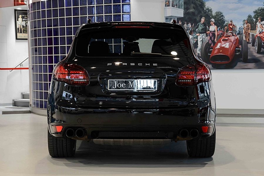 2013 Porsche Cayenne GTS