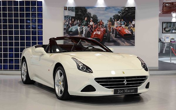 2014 Ferrari California T LHD