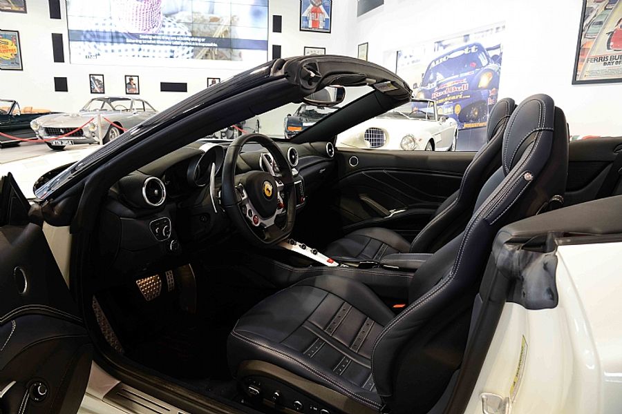 2014 Ferrari California T LHD