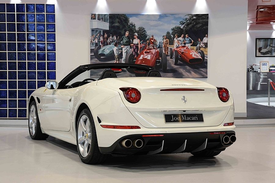 2014 Ferrari California T LHD