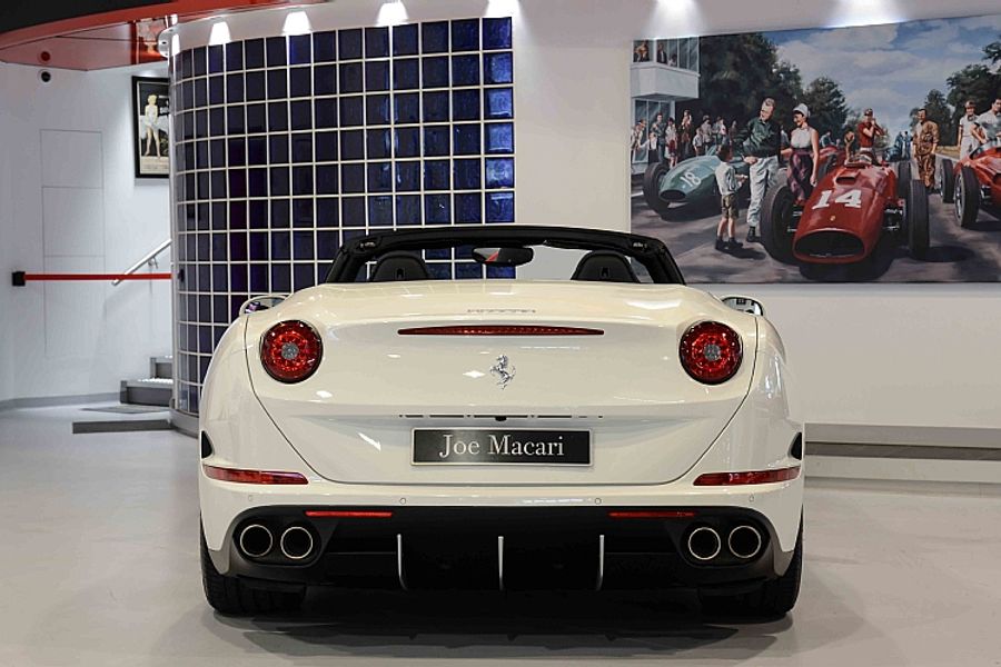 2014 Ferrari California T LHD