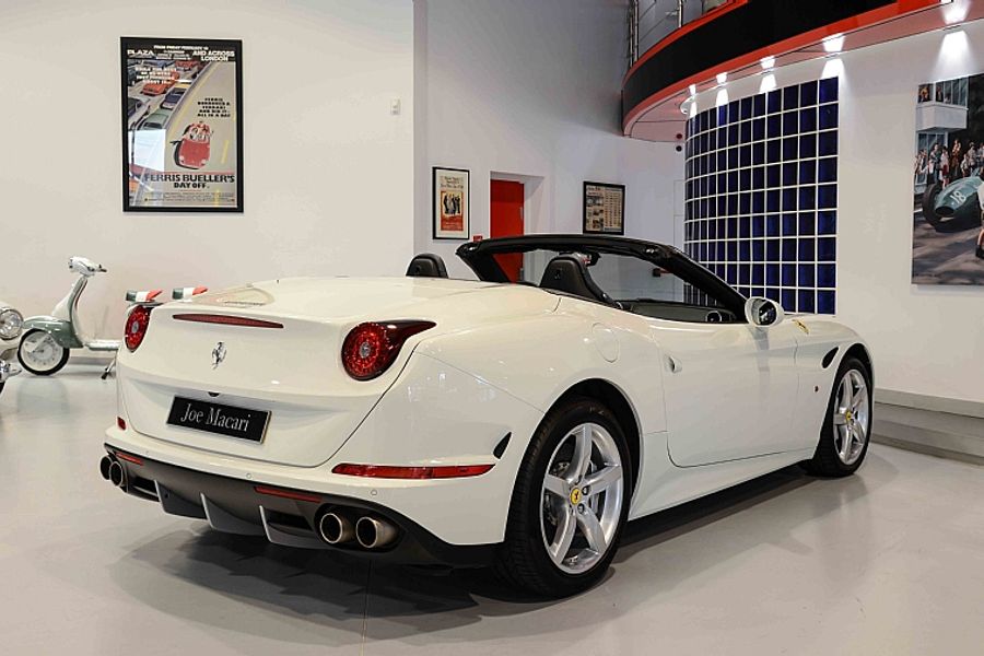 2014 Ferrari California T LHD