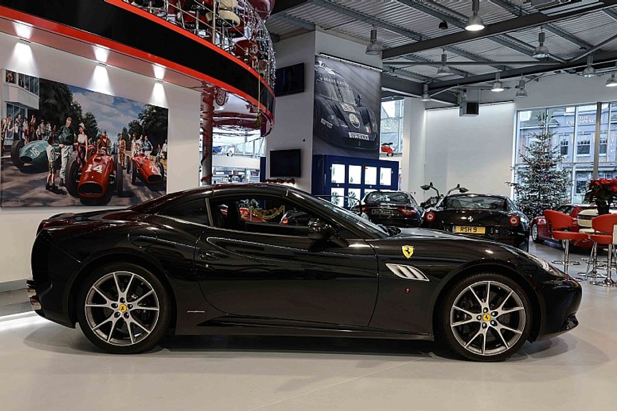 2013 Ferrari California 30