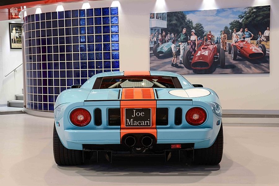 2005 Ford GT
