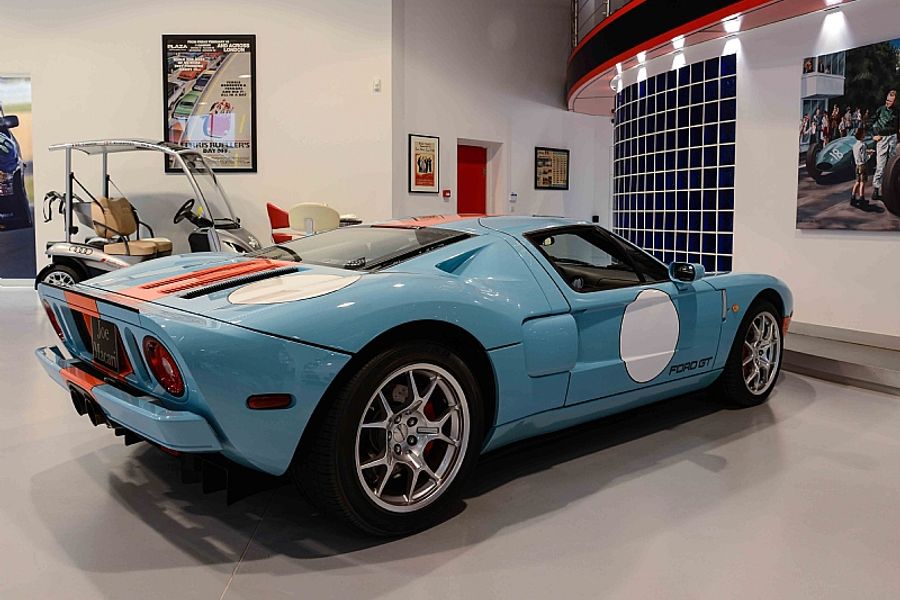 2005 Ford GT