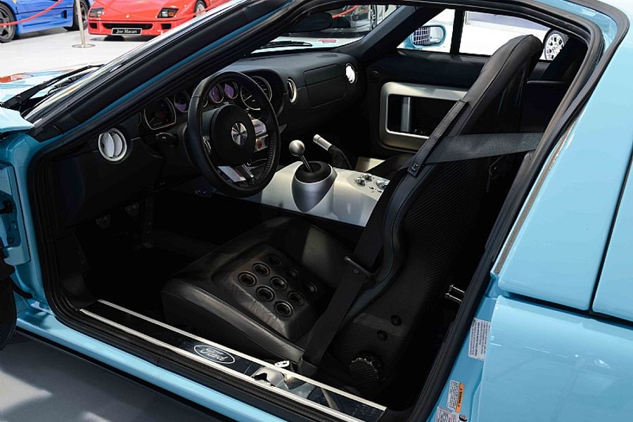 2005 Ford GT