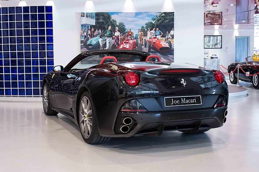 2011 Ferrari California