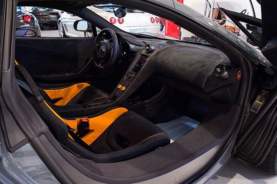 McLaren 675LT LHD