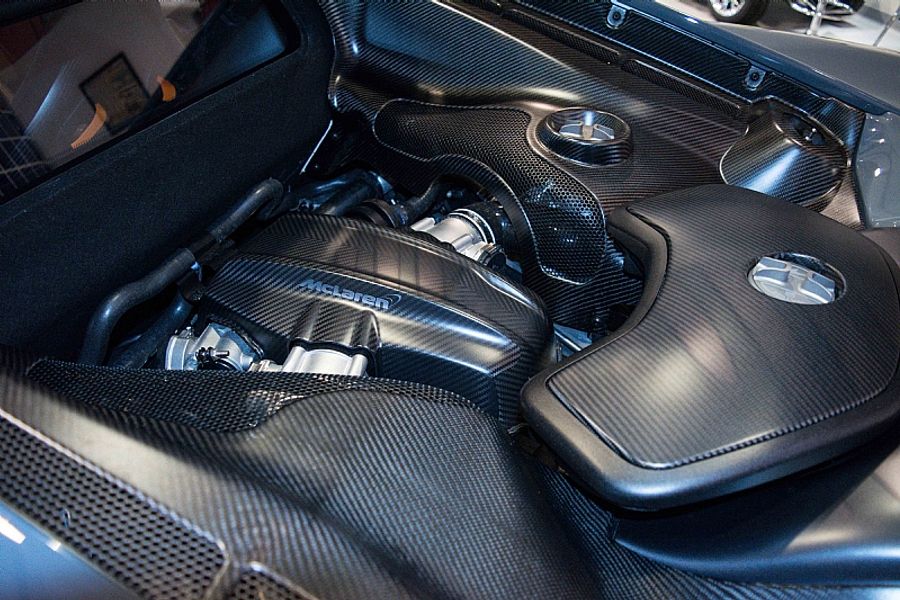 McLaren 675LT LHD