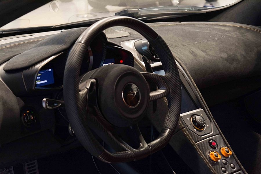 McLaren 675LT LHD