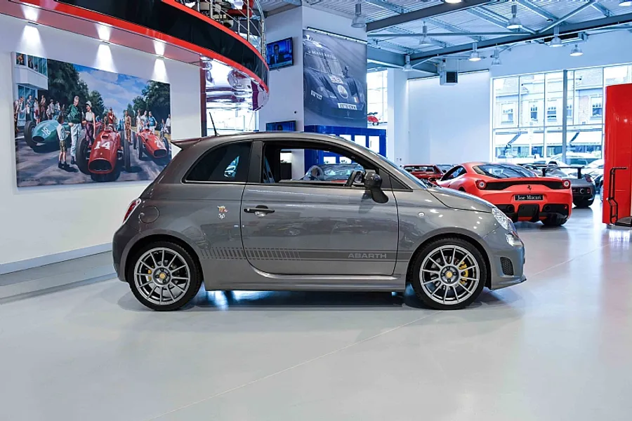 2015 Abarth 595 Competizione