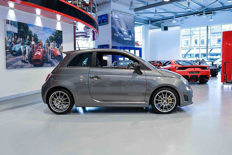 2015 Abarth 595 Competizione