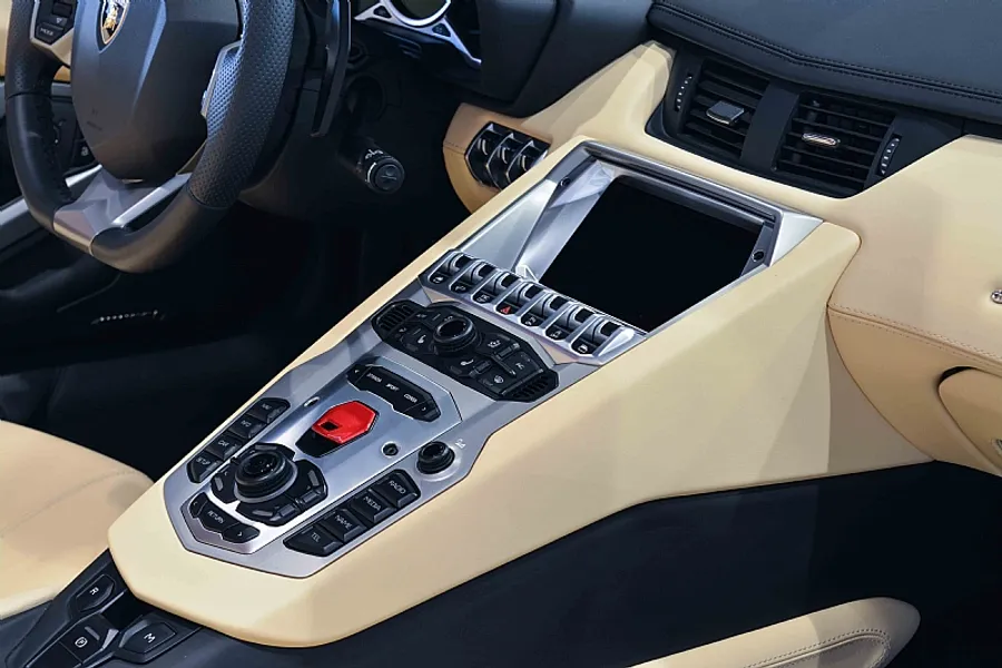 2013 Lamborghini Aventador Roadster