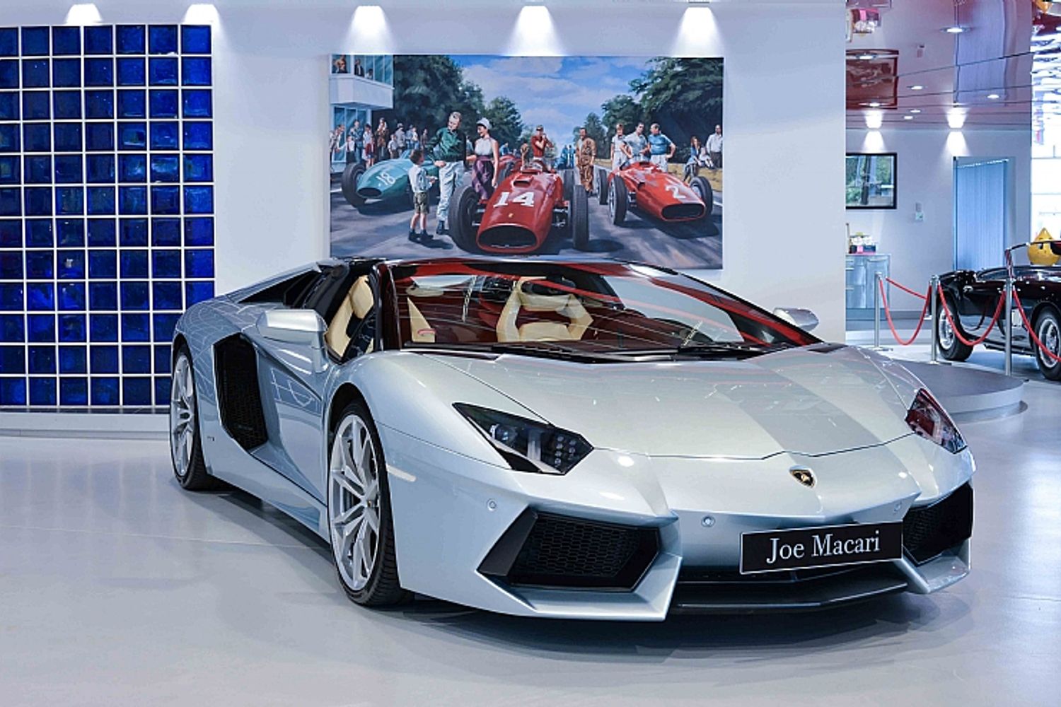 2013 Lamborghini Aventador Roadster