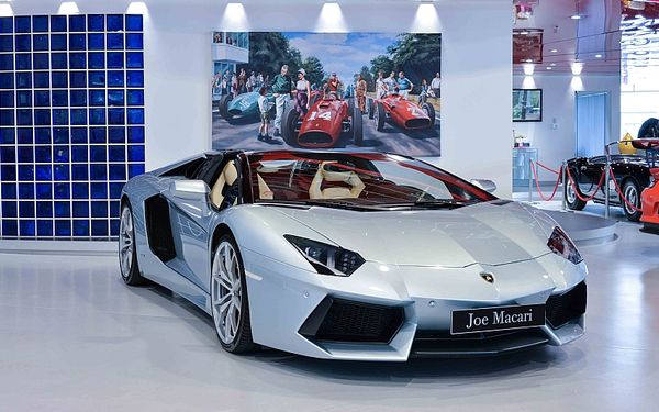 2013 Lamborghini Aventador Roadster