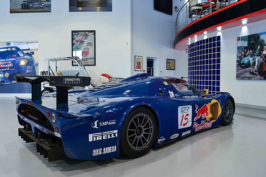 2005 Maserati MC12 GT1