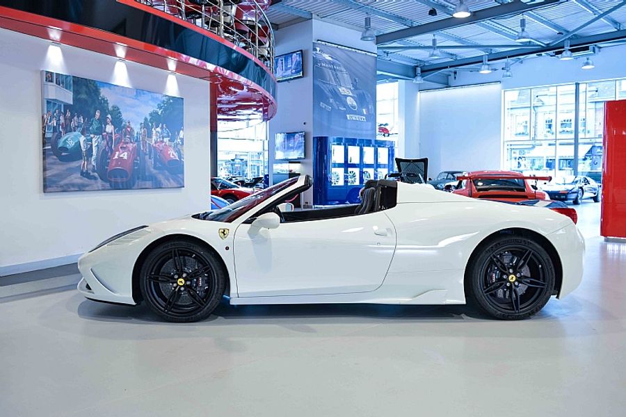 2015 Ferrari Speciale Aperta