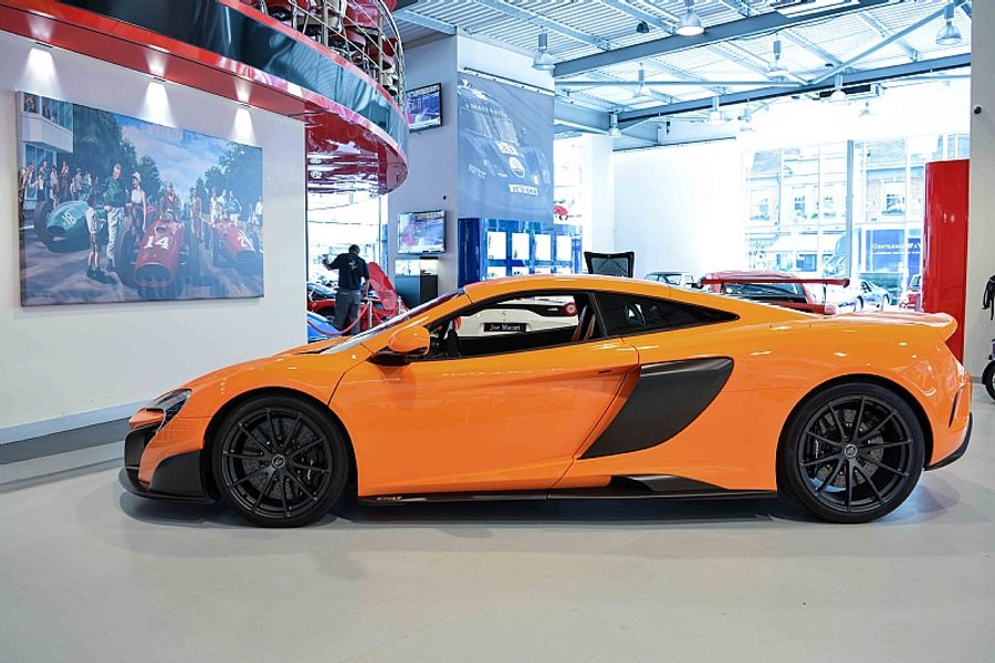 2016 McLaren 675LT LHD