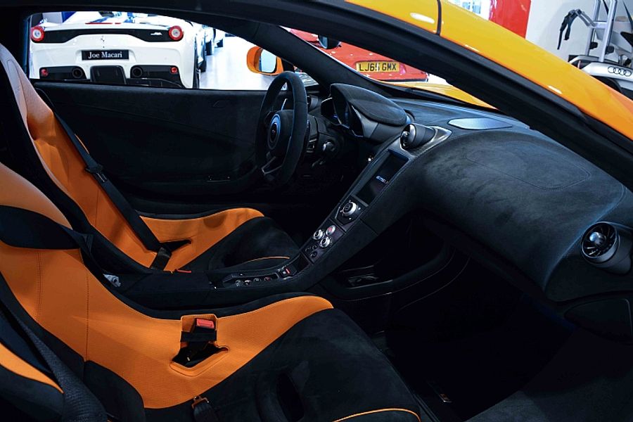 2016 McLaren 675LT LHD