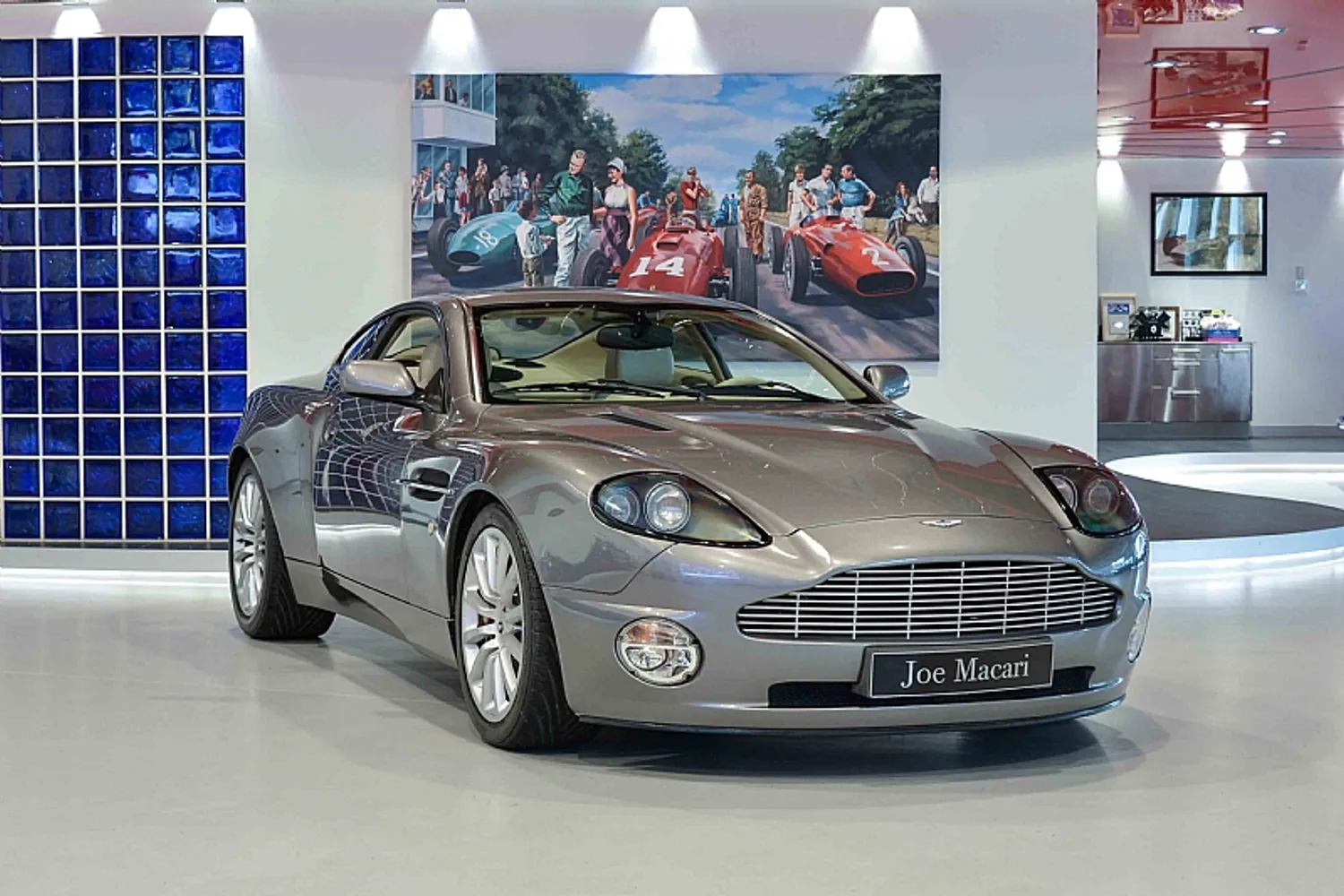 2004 Aston Martin V12 Vanquish