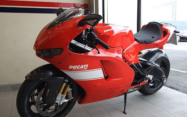 2008 Ducati Desmosedici RR